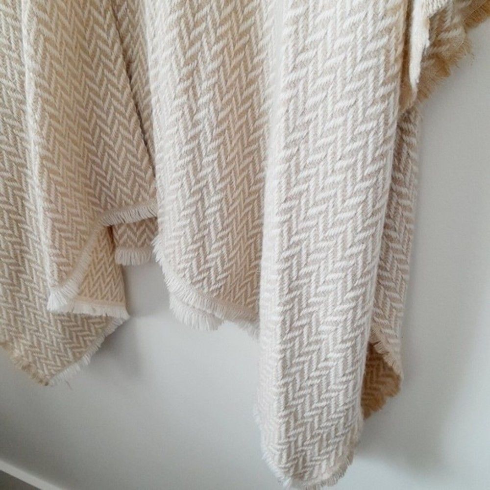 CHAPS by Ralph Lauren Scarf Wrap Poncho Blanket Boho Coastal Resort Wear Sz: OS - Picture 3 of 7